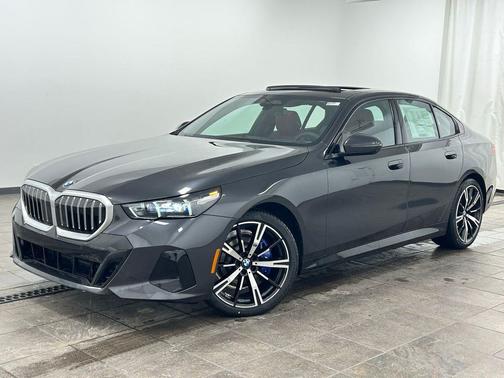 Dark Graphite Metallic 2026 BMW 530 xDrive