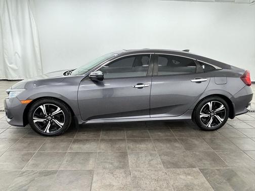 2017 Honda Civic Touring