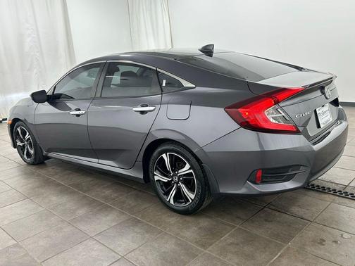 2017 Honda Civic Touring