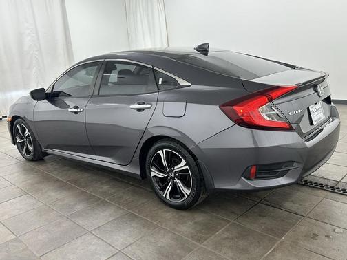 2017 Honda Civic Touring