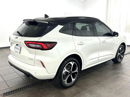 2024 Ford Escape ST-Line Select