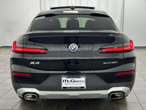 2025 BMW X4 xDrive30i