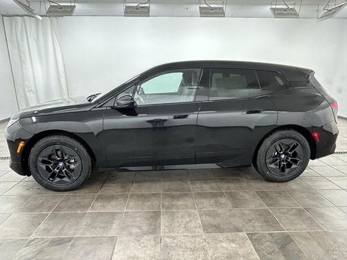 2026 BMW iX xDrive60