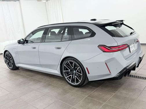 Brooklyn Grey Metallic 2026 BMW M5 Base