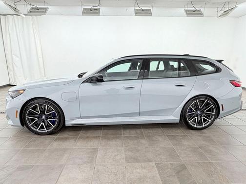 Brooklyn Grey Metallic 2026 BMW M5 Base