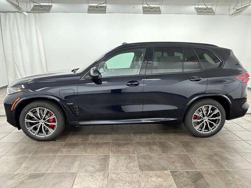 Carbon Black Metallic 2026 BMW X5 PHEV xDrive50e