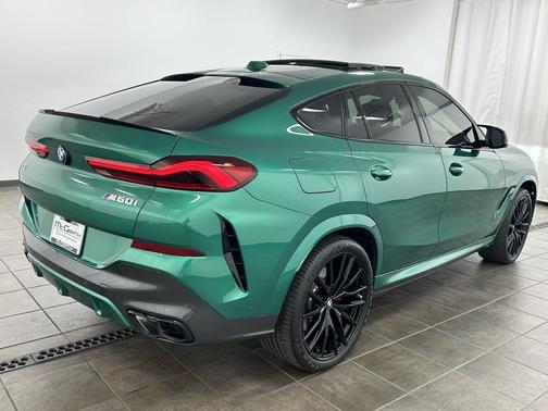 2024 BMW X6 M60i