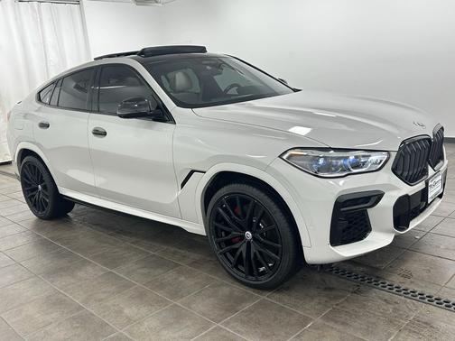 2023 BMW X6 M50i