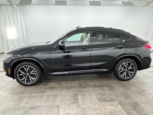 2025 BMW X4 xDrive30i