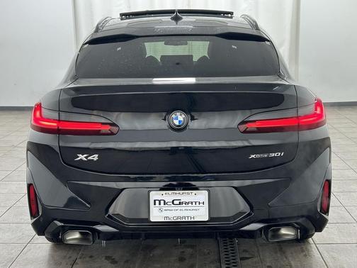 2025 BMW X4 xDrive30i