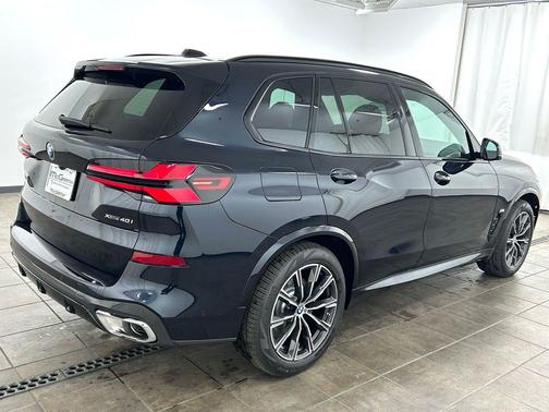 Black Sapphire Metallic 2026 BMW X5 xDrive40i