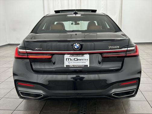2022 BMW 750 i xDrive