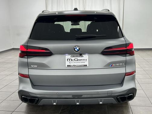 2025 BMW X5 M60i