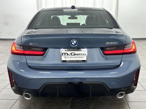 2026 BMW 330 i xDrive