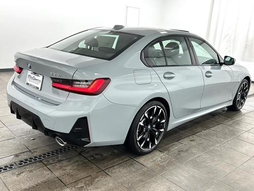2026 BMW 330 xDrive NA
