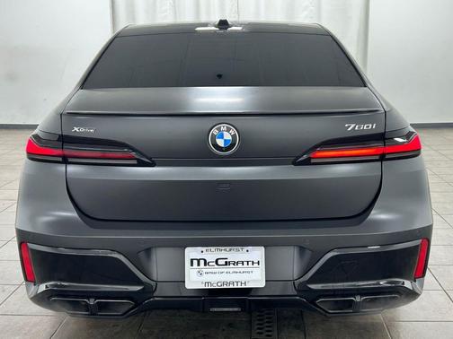 2023 BMW 760 i xDrive