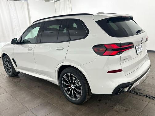 Alpine White 2026 BMW X5 xDrive40i