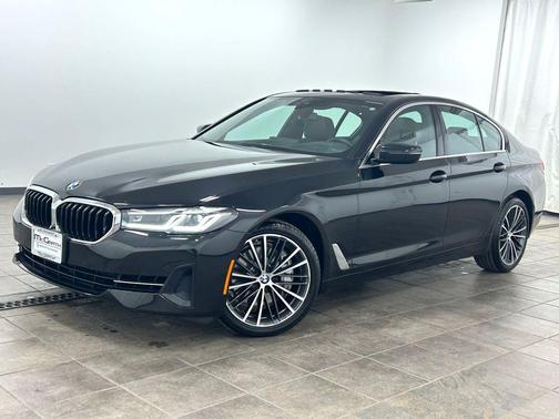 Black Sapphire Metallic 2023 BMW 540 i xDrive