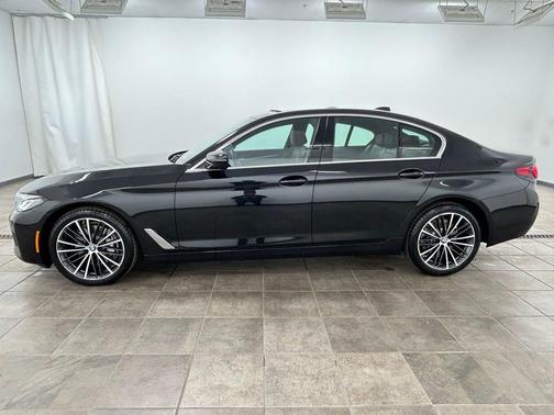 Black Sapphire Metallic 2023 BMW 540 i xDrive
