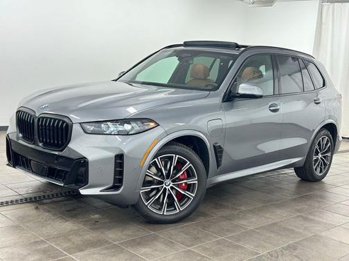 Skyscraper Grey Metallic 2026 BMW X5 PHEV xDrive50e