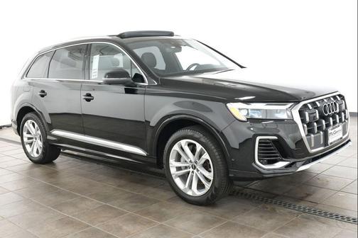 Mythos Black Metallic 2025 Audi Q7 55 Premium Plus