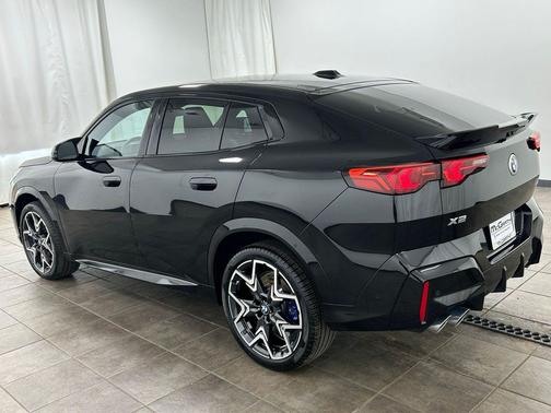 Black Sapphire Metallic 2024 BMW X2 M35i