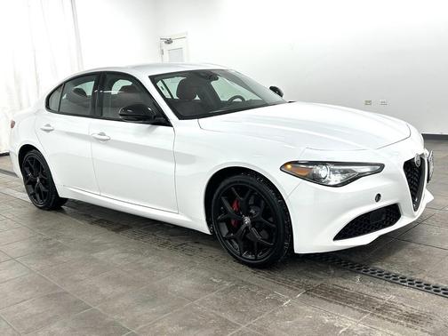 2020 Alfa Romeo Giulia Base