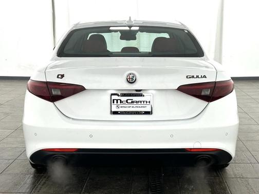 2020 Alfa Romeo Giulia Base