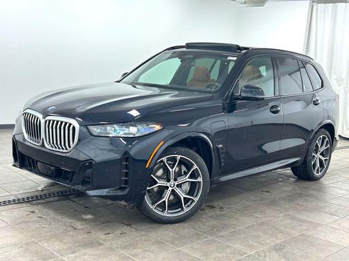 Carbon Black Metallic 2026 BMW X5 PHEV xDrive50e
