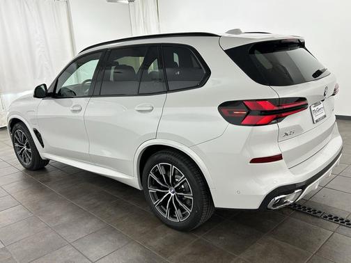 2026 BMW X5 PHEV xDrive50e