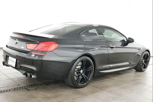 Black Sapphire Metallic 2014 BMW M6 Base
