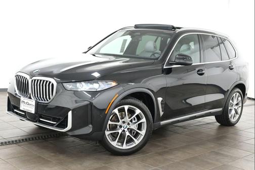 Black Sapphire Metallic 2024 BMW X5 xDrive40i
