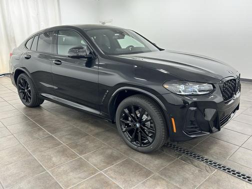 2025 BMW X4 xDrive30i