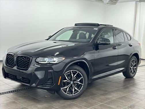 2025 BMW X4 xDrive30i