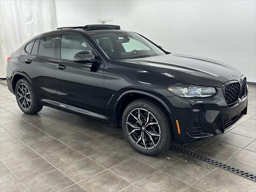 2025 BMW X4 xDrive30i