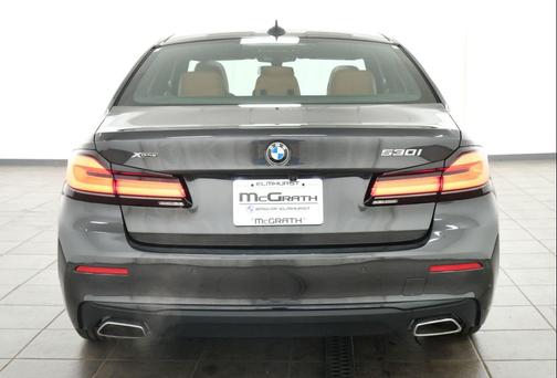 Dark Graphite Metallic 2023 BMW 530 i xDrive