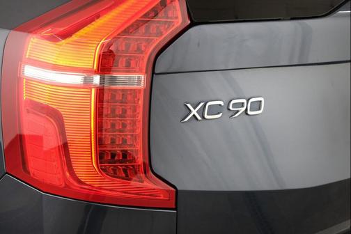 Denim Blue Metallic 2021 Volvo XC90 Recharge Plug-In Hybrid T8 Inscription Expression 6 Passenger