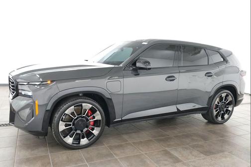 Dravit Grey Metallic 2023 BMW XM Base