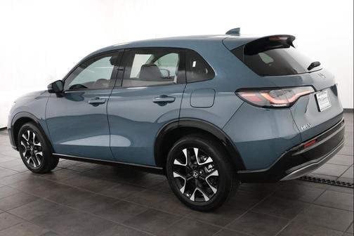 Urban Gray Pearl 2026 Honda HR-V EX-L