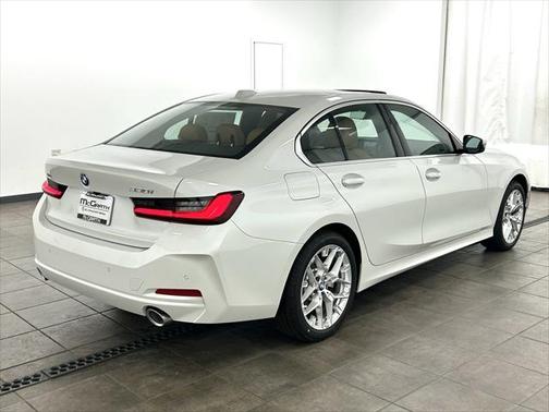 2025 BMW 330 i xDrive