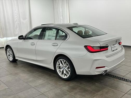 2025 BMW 330 i xDrive