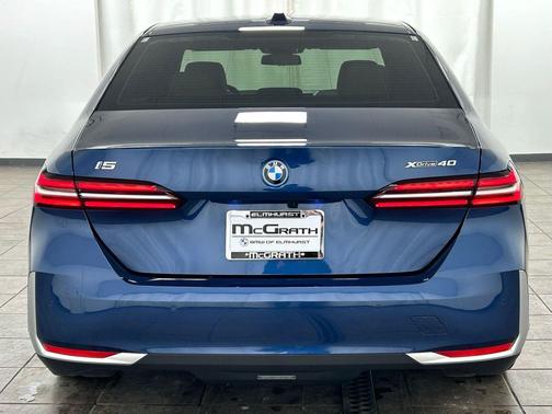 Phytonic Blue Metallic 2026 BMW i5 xDrive40