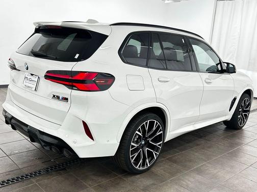 Alpine White 2026 BMW X5 M Base