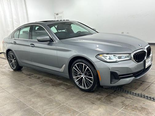 Skyscraper Gray Metallic 2023 BMW 540 i xDrive