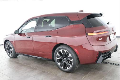 2026 BMW iX xDrive45