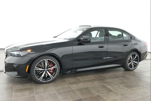 Black Sapphire Metallic 2026 BMW i5 M60