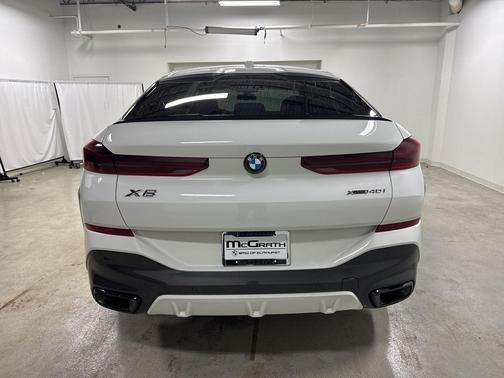 2024 BMW X6 xDrive40i