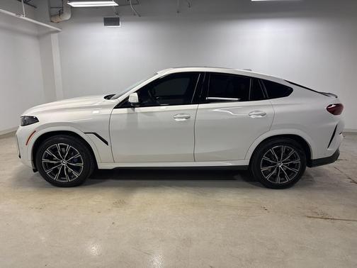 2024 BMW X6 xDrive40i