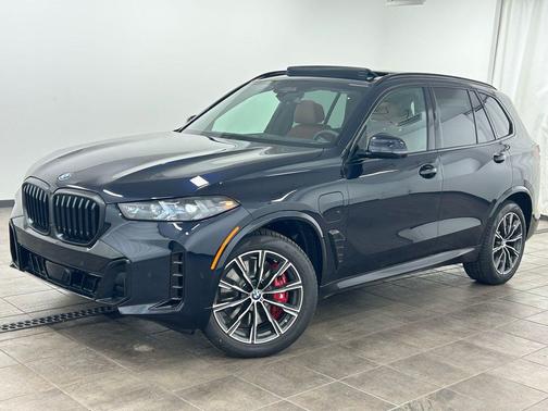 Carbon Black Metallic 2026 BMW X5 PHEV xDrive50e