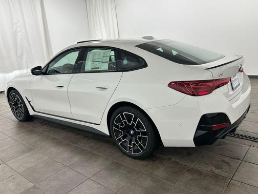 Alpine White 2026 BMW i4 Gran Coupe xDrive40